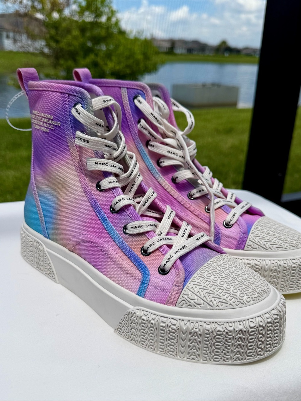 Marc Jacobs Airbrush Canvas High Top Sneakers Pastel Multi Size 8 EU38